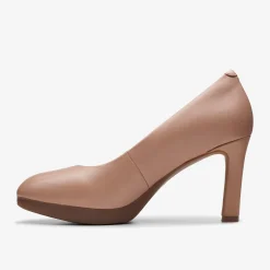 Ambyr2 Braley Warm Beige Leather