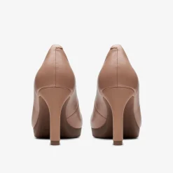 Ambyr2 Braley Warm Beige Leather