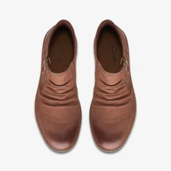 Hearth Dove Tan Nubuck