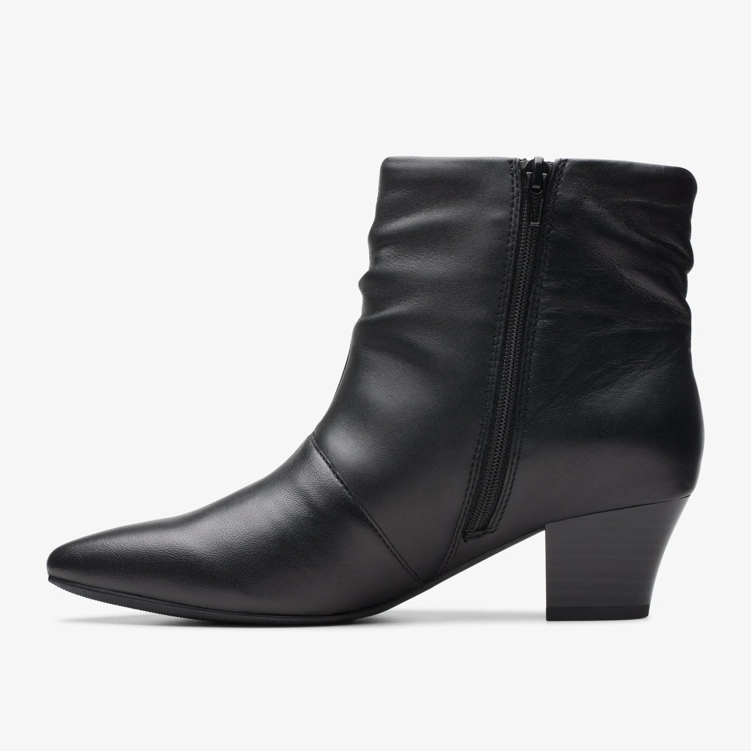 Teresa Skip Black Leather