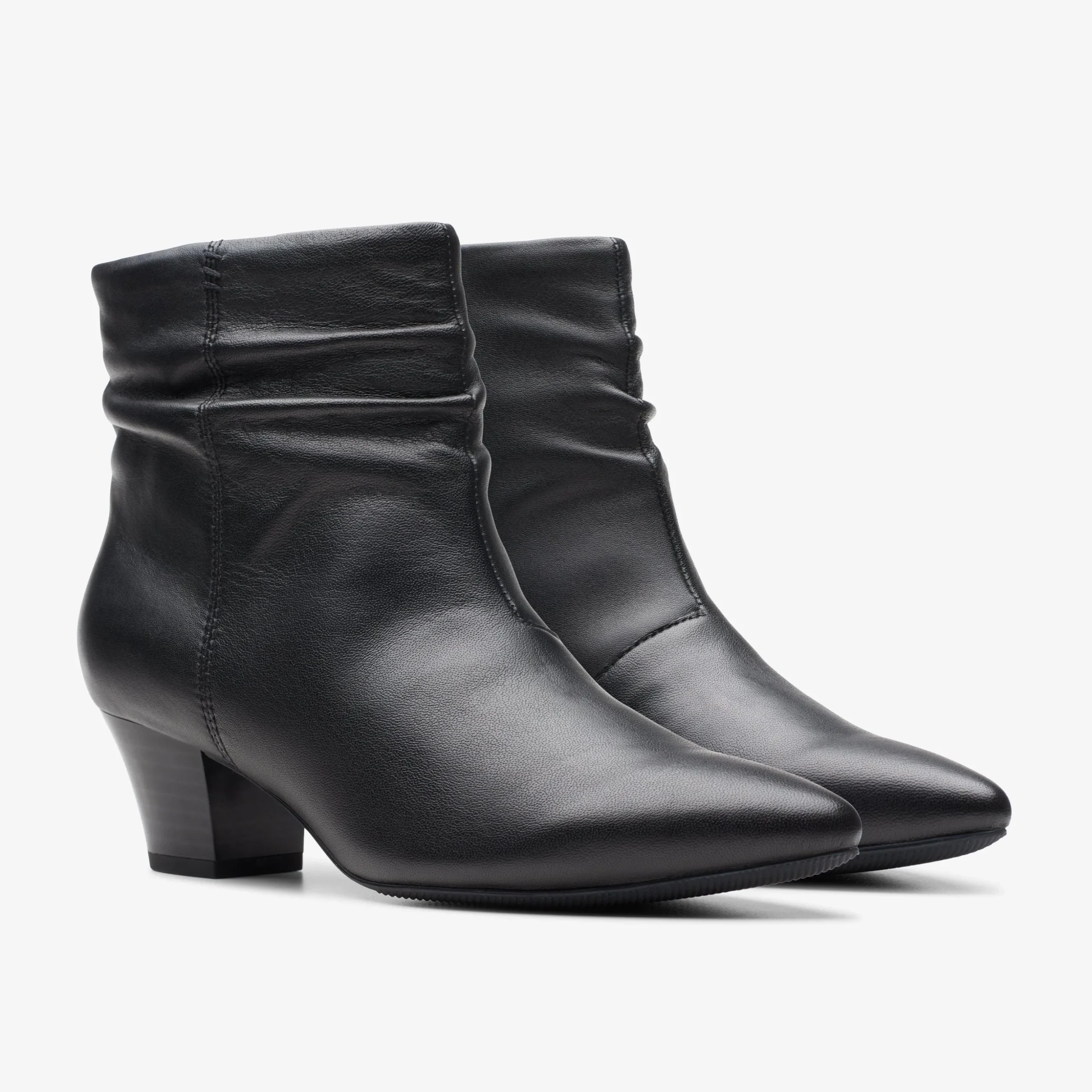 Teresa Skip Black Leather