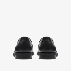 Un Hugh Step Black Leather