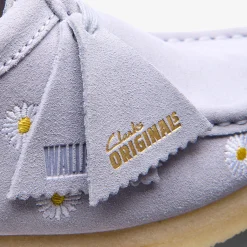 Wallabee Cloud Grey Embroidery